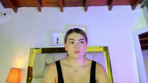 Isabella online show from 01/13/25, 12:02