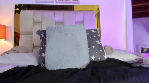 Isabella online show from 01/14/25, 06:07