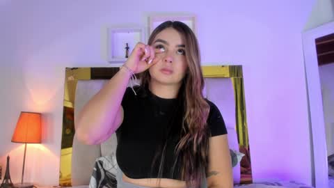 Isabella online show from 01/17/25, 12:10