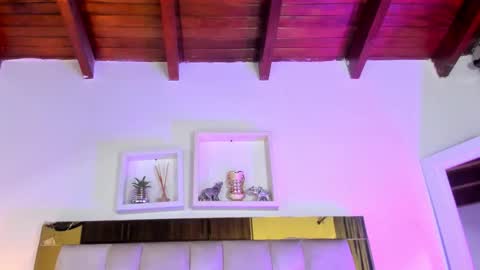 Isabella online show from 09/09/25, 12:05