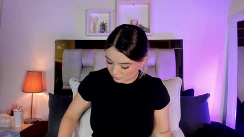 Isabella online show from 03/18/26, 12:08