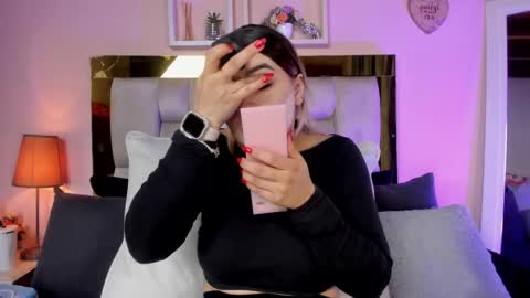 Isabella online show from 04/16/26, 12:06