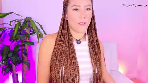 Snapshot of _emilymoon_x chatting on 07/15/26, 01:11 Emi online show from 07/15/26, 01:11