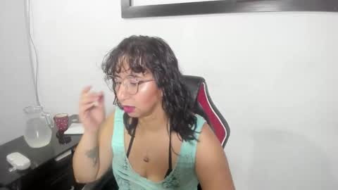 Snapshot of _emma_loyd_ chatting on 09/12/25, 11:04 Emma online show from 09/12/25, 11:04