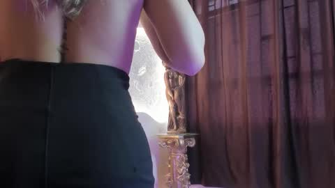 _emmawalka online show from 10/15/25, 03:01