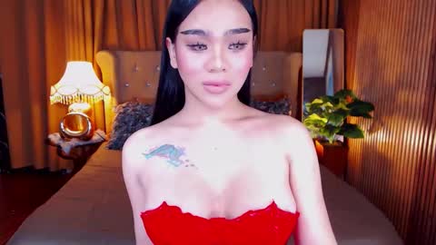 _empressvalerie_ online show from 01/07/26, 01:08