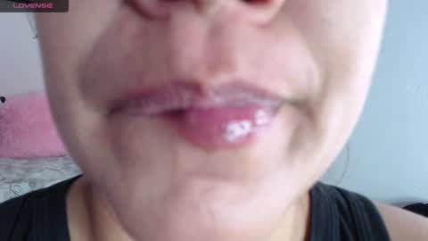 Emily Valencia online show from 12/31/24, 08:15