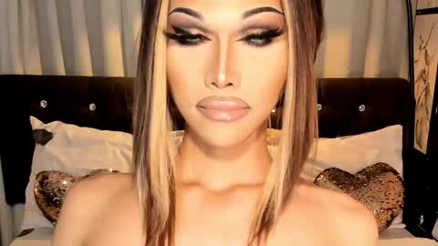 Snapshot of _enchantress_samira_ chatting on 01/12/25, 12:49 GODDESS SAMIRA online show from 01/12/25, 12:49