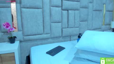 _eris_rose online show from 11/18/25, 07:07