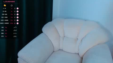 Snapshot of _esmeraldiyaa_ chatting on 01/03/25, 09:15 _esmeraldiyaa_ online show from 01/03/25, 09:15