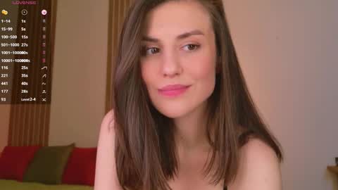 _esmeraldiyaa_ online show from 03/15/26, 05:08