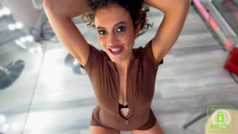 Snapshot of _eva_001 chatting on 05/24/26, 09:31 Eva online show from 05/24/26, 09:31