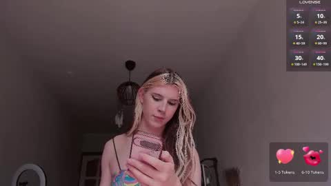 Snapshot of _eva_pleasure_ chatting on 04/23/26, 08:02 Eva online show from 04/23/26, 08:02