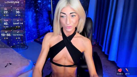 Snapshot of _f_r_a_u_ chatting on 01/05/25, 04:14  F R A U  online show from 01/05/25, 04:14