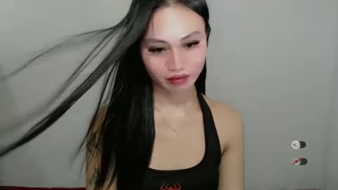 STEFFANNY WELL. online show from 01/01/25, 11:40