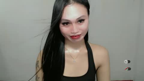 STEFFANNY WELL. online show from 01/05/25, 11:44