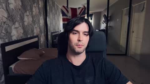 Snapshot of _fatrabbit chatting on 10/03/25, 01:08 Keanu online show from 10/03/25, 01:08