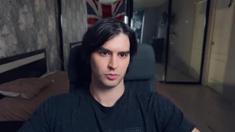 Snapshot of _fatrabbit chatting on 10/10/25, 01:21 Keanu online show from 10/10/25, 01:21