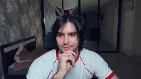 Snapshot of _fatrabbit chatting on 11/01/25, 05:04 Keanu online show from 11/01/25, 05:04