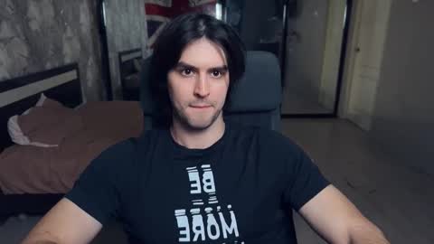 Snapshot of _fatrabbit chatting on 12/03/25, 01:31 Keanu online show from 12/03/25, 01:31