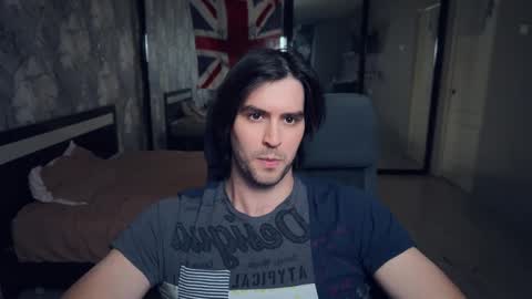 Snapshot of _fatrabbit chatting on 12/05/25, 12:25 Keanu online show from 12/05/25, 12:25