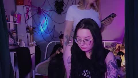 KENDALL  NATHAN MARRY  RYANPVT IS OPEN online show from 11/02/25, 09:06