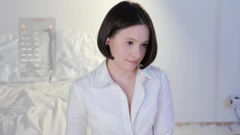 Essie  online show from 01/29/25, 10:22