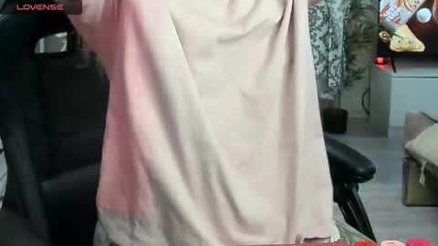 Snapshot of _feralberry__ chatting on 01/08/26, 07:21 Alis online show from 01/08/26, 07:21