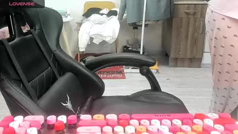 Snapshot of _feralberry__ chatting on 02/12/26, 08:31 Alis online show from 02/12/26, 08:31