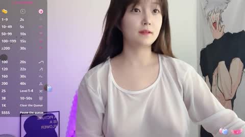 Snapshot of _flipped_ chatting on 01/10/26, 04:03 Flipped online show from 01/10/26, 04:03