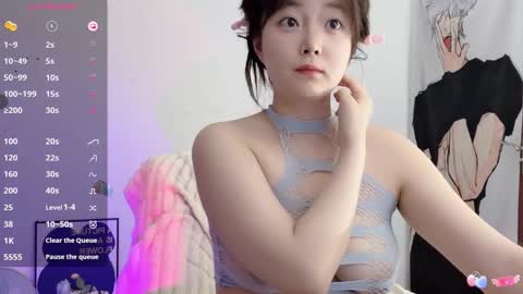 Snapshot of _flipped_ chatting on 03/24/26, 03:33 Flipped online show from 03/24/26, 03:33