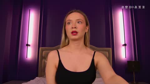 Snapshot of _florence_wayne chatting on 12/05/24, 02:22 Florence online show from 12/05/24, 02:22