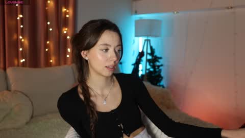 Snapshot of _fluffybunny_ chatting on 01/10/25, 11:11 Goldy Grace online show from 01/10/25, 11:11