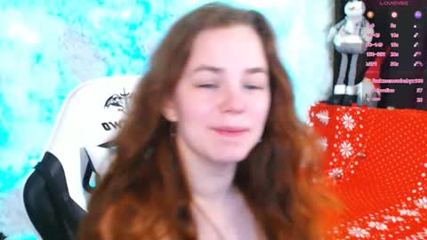 Snapshot of _fox_lisa chatting on 12/11/24, 01:28 Lisa online show from 12/11/24, 01:28