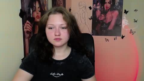 Snapshot of _foxy_lady chatting on 07/14/26, 06:07 Alice online show from 07/14/26, 06:07