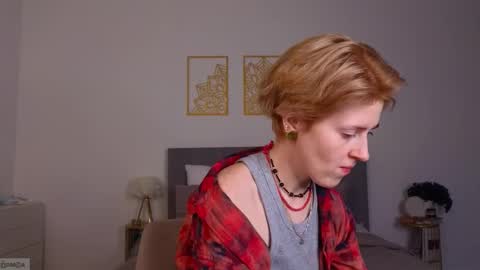 Snapshot of _freirene chatting on 03/12/26, 01:39 Iren online show from 03/12/26, 01:39