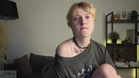 Snapshot of _freirene chatting on 04/09/26, 02:22 Iren online show from 04/09/26, 02:22