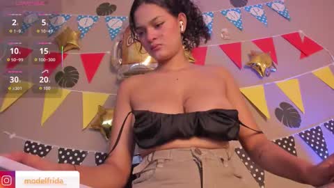 Snapshot of _frida_1 chatting on 09/20/25, 01:34 Frida online show from 09/20/25, 01:34