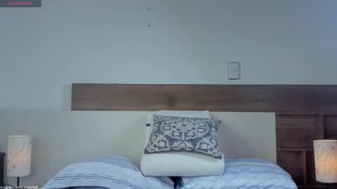 Snapshot of _fullmoon chatting on 11/18/25, 08:02 fullmoon online show from 11/18/25, 08:02