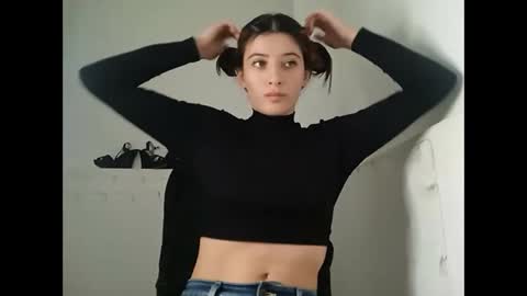 Mia-foster online show from 01/23/25, 09:07