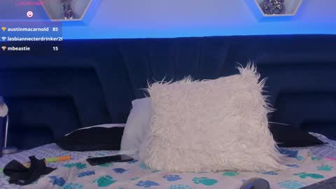 Snapshot of _giarose chatting on 02/05/25, 09:40 Gia Rose online show from 02/05/25, 09:40