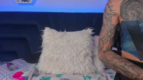 Snapshot of _giarose chatting on 02/07/25, 01:36 Gia Rose online show from 02/07/25, 01:36