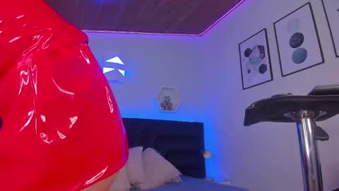 Snapshot of _giarose chatting on 02/22/25, 06:30 Gia Rose online show from 02/22/25, 06:30