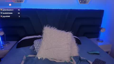 Snapshot of _giarose chatting on 02/27/25, 09:25 Gia Rose online show from 02/27/25, 09:25