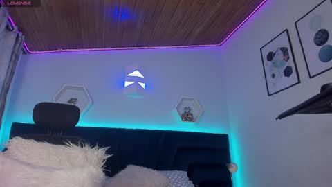 Snapshot of _giarose chatting on 03/03/25, 10:10 Gia Rose online show from 03/03/25, 10:10