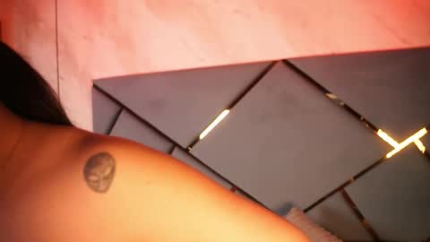 _giggy online show from 12/04/25, 11:30