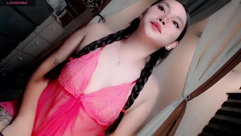 Snapshot of _gigigorgeous chatting on 03/11/25, 01:37 Gigi online show from 03/11/25, 01:37