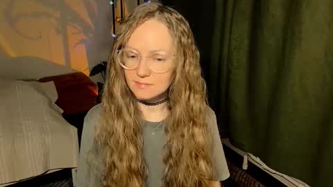 _goldilocks__ online show from 10/08/25, 04:48