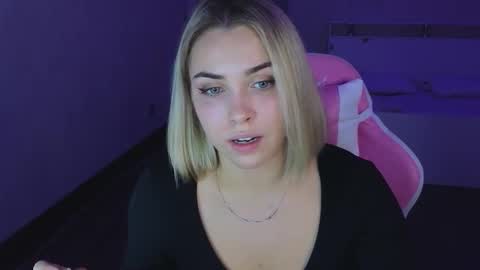 _gravity online show from 10/17/25, 08:11