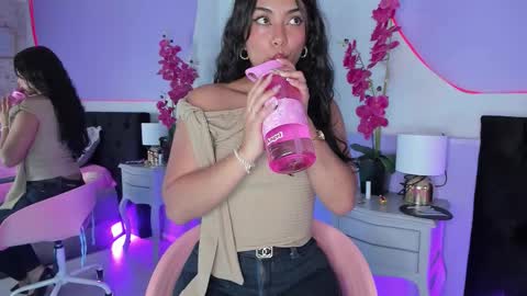 Hanna online show from 09/26/25, 08:24